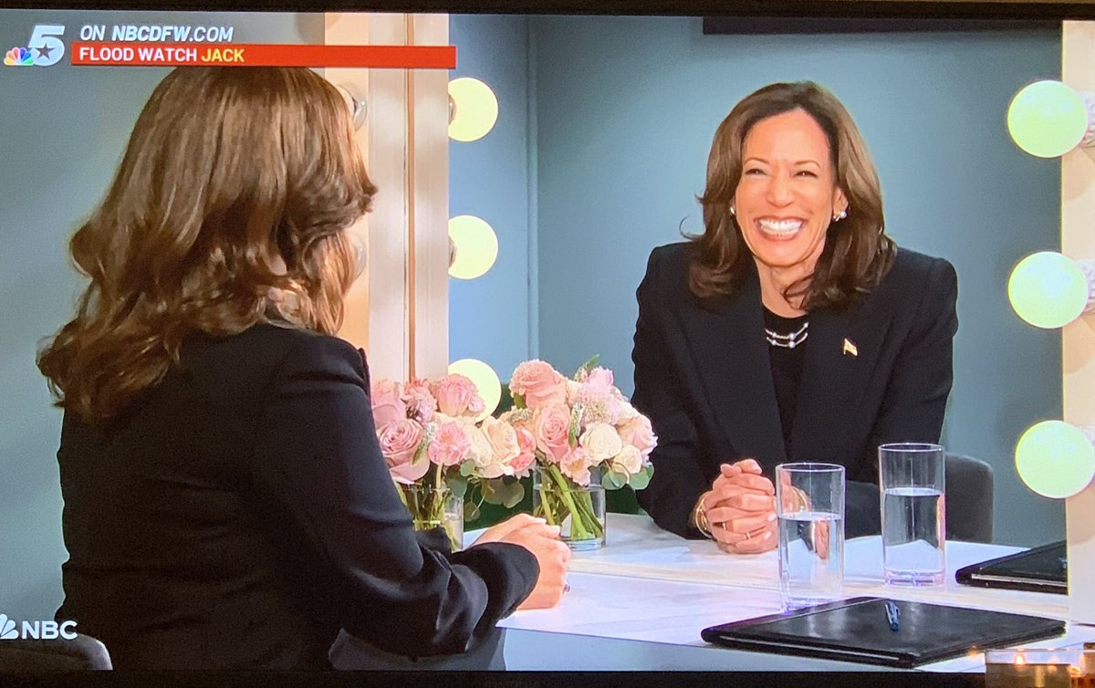 CoraJSmalls's tweet photo. Madam Vice President #KamalaHarris is on Saturday Night Live TONIGHT y’all!! 🗳🇺🇸🇺🇸
💙💙💙💙💙💙

#SNL
#SaturdayNightLive 
#TexasDemocrats
#HarrisWalz
#TeamHarris
#HarrisWalz2024 https://t.co/HzV44vITRQ