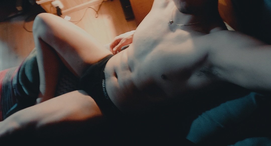 Papnx12's tweet photo. Bed time
#gay #fit #chile https://t.co/BAeeJqIWXS