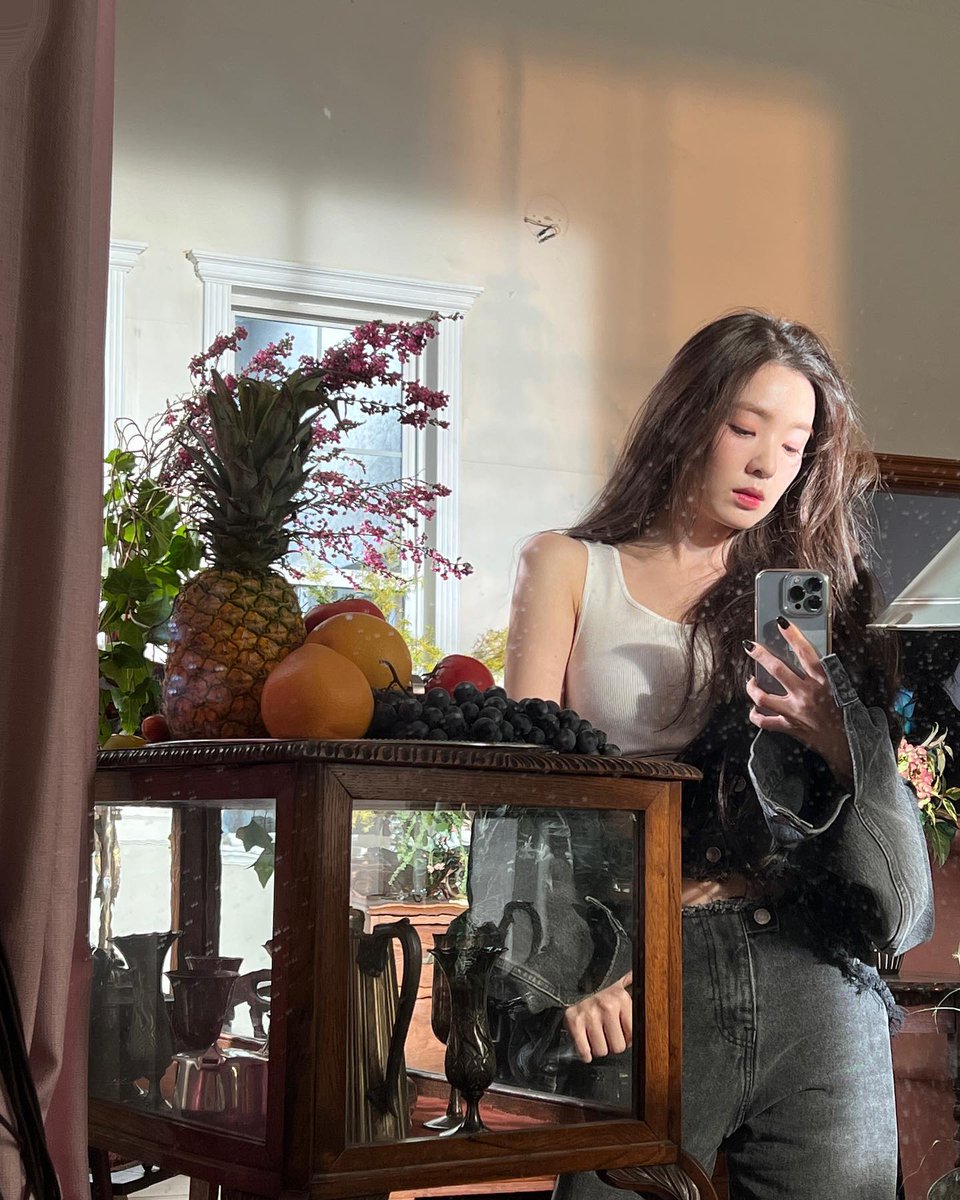 renebeebae's tweet photo. 🌼 https://t.co/ieqAVkPgWo