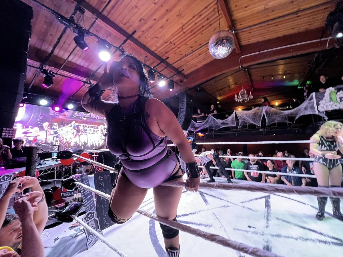 Rudo_Rampage's tweet photo. Everyone loves @BrittanyWonder and she is the fourth participant in @BrookeHavok's open challenge Emo Rules match.  #Hoodslam #EmoProm https://t.co/LngpvFsl25