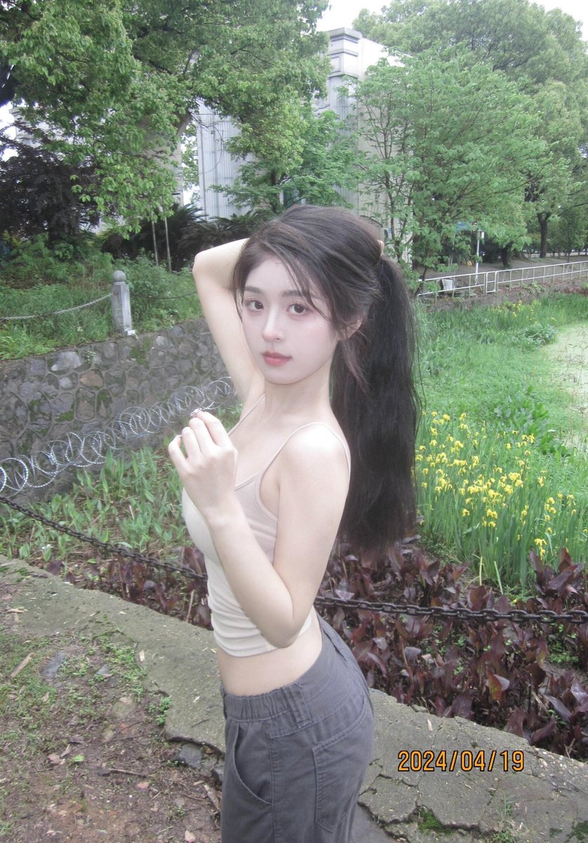 白鹿 tweet media