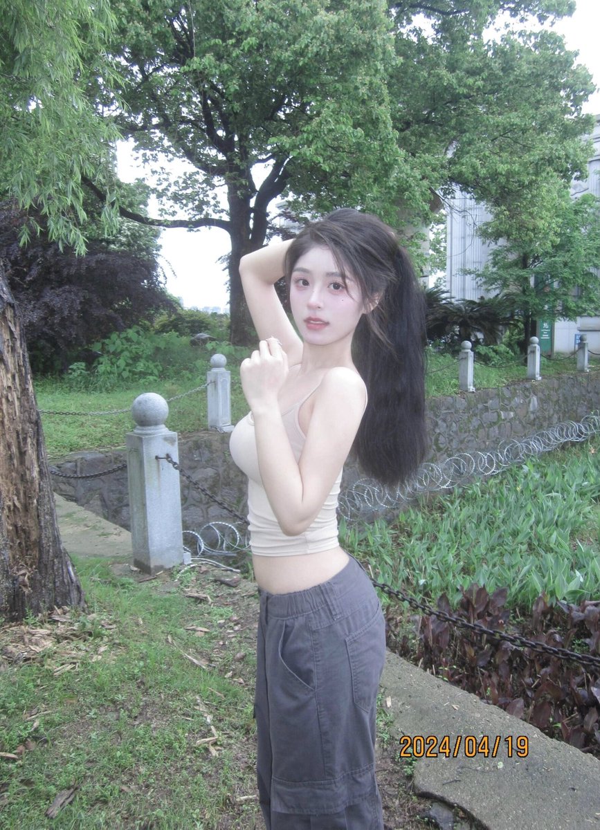 白鹿 tweet media