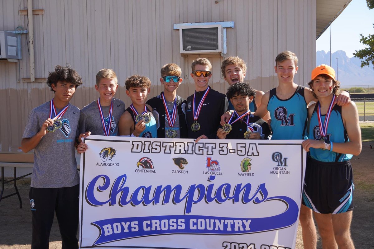 OrganMountainHS's tweet photo. Your Organ Mountain Cross Country Champions! Go Knights!! https://t.co/NJkSOLRKF1