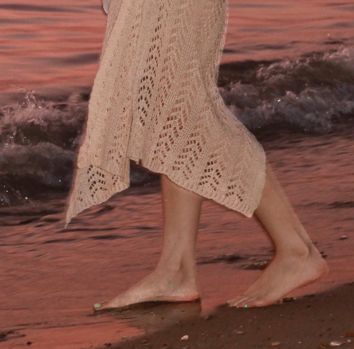 SereneWoolf's tweet photo. ⠀

                            𝐜𝐡𝐚𝐧𝐭𝐡𝐚𝐛𝐮𝐫𝐢 (𝟐𝟎𝟐𝟑)

⠀ https://t.co/JzLlGnxXw2
