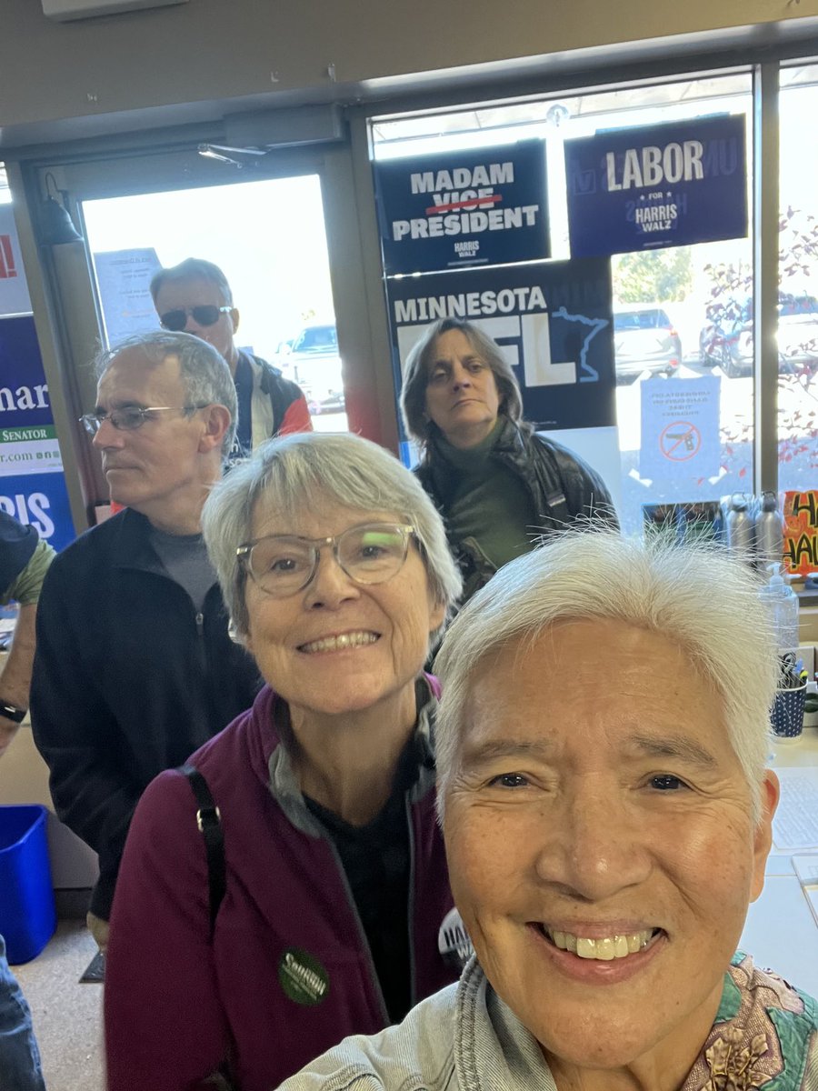 zbeans's tweet photo. In the homestretch, workin’ those doors to get out the vote for candidates like Janelle Calhoun who wants good things for all Minnesotans like affordable healthcare, fully funded public education and a clean environment. #WeMakeOurFuture ⁦@faithinmnaction⁩ https://t.co/hFfmDUgIkL
