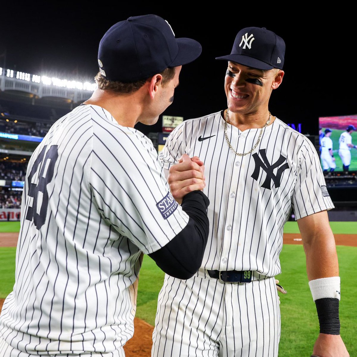 roseanne 🥀 tweet media