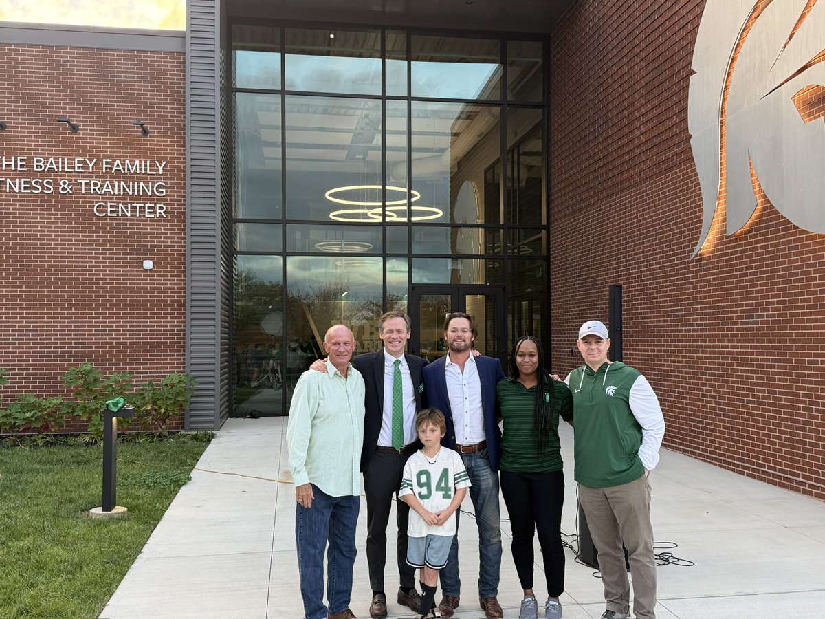 Ribbon-cutting ceremony for the Bailey Family Fitness and Training Center.  <a href="/Webbschoolknox/">Webb School</a> <a href="/KnoxWebbSports/">Webb Athletics</a>