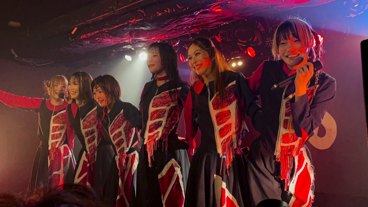 giantpanda99's tweet photo. 2024年10月31日(木) #LiVS定期公演 『Let's Meet LiVS』@渋谷CLUB CRAWL https://t.co/vRFGW1aY97