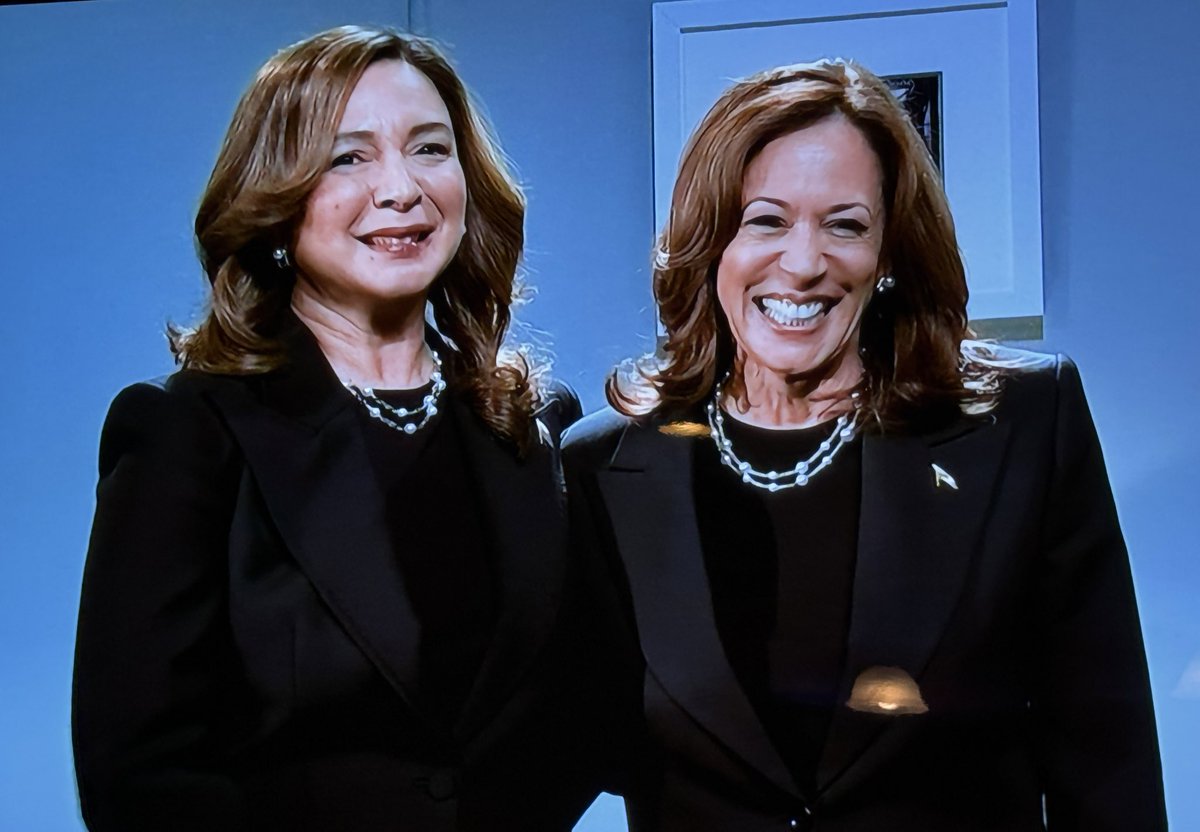 PrasFrancis's tweet photo. I need a Keep Kamala and Carry On-a-la shirt IMMEDIATELY https://t.co/hibu83yCDR