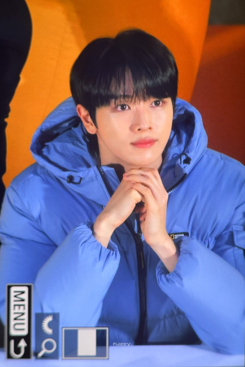 fuzzy0913's tweet photo. 241103 내셔널지오그래픽
잘생겻도..🧡
#성찬 #SUNGCHAN #라이즈 #RIIZE https://t.co/cA10gouVtf