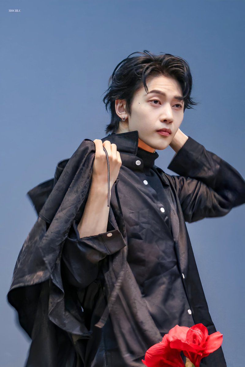 matt_0528_0710's tweet photo. 🖤

241030

#석매튜 #SEOKMATTHEW #ソクマシュー #ZEROBASEONE #제로베이스원 https://t.co/WzBQB0Q0YW