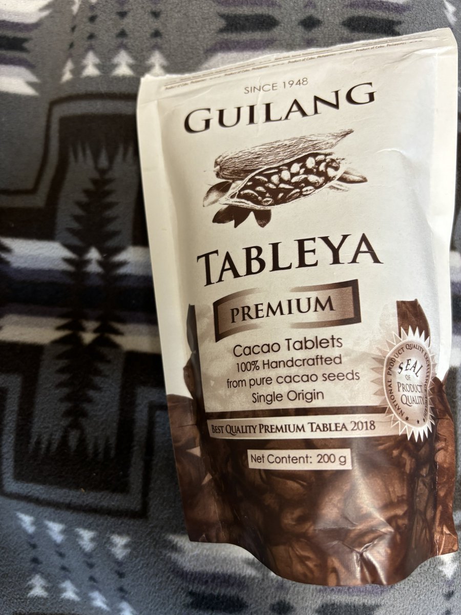 mintoko_mintan's tweet image. 【教えて🙋‍♀️】
フィリピンでこのチョコレートドリンクはお土産に最高との事で買ってみたんだけど、どうやっても焦げた味しかしなくて、どうやったら美味しく出来ますか？🥹
教えて〜🤣
#tableya #guilang #チョコレートドリンク　#フィリピン