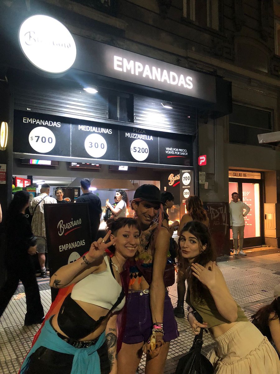 nos sacamos foto donde cagaron a palos a fran fijap💋💋💋💋