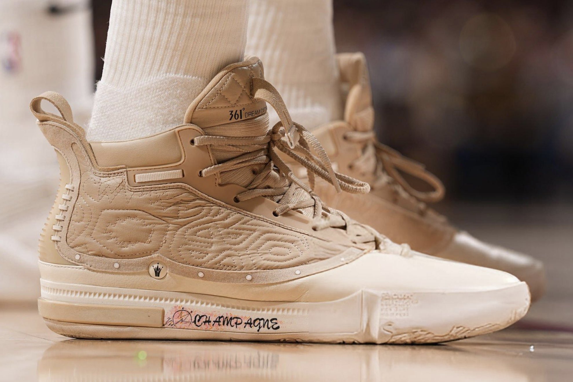 Hinh anh 2: Top 7 mau giay bong ro dang mua nhat tu nha 361°