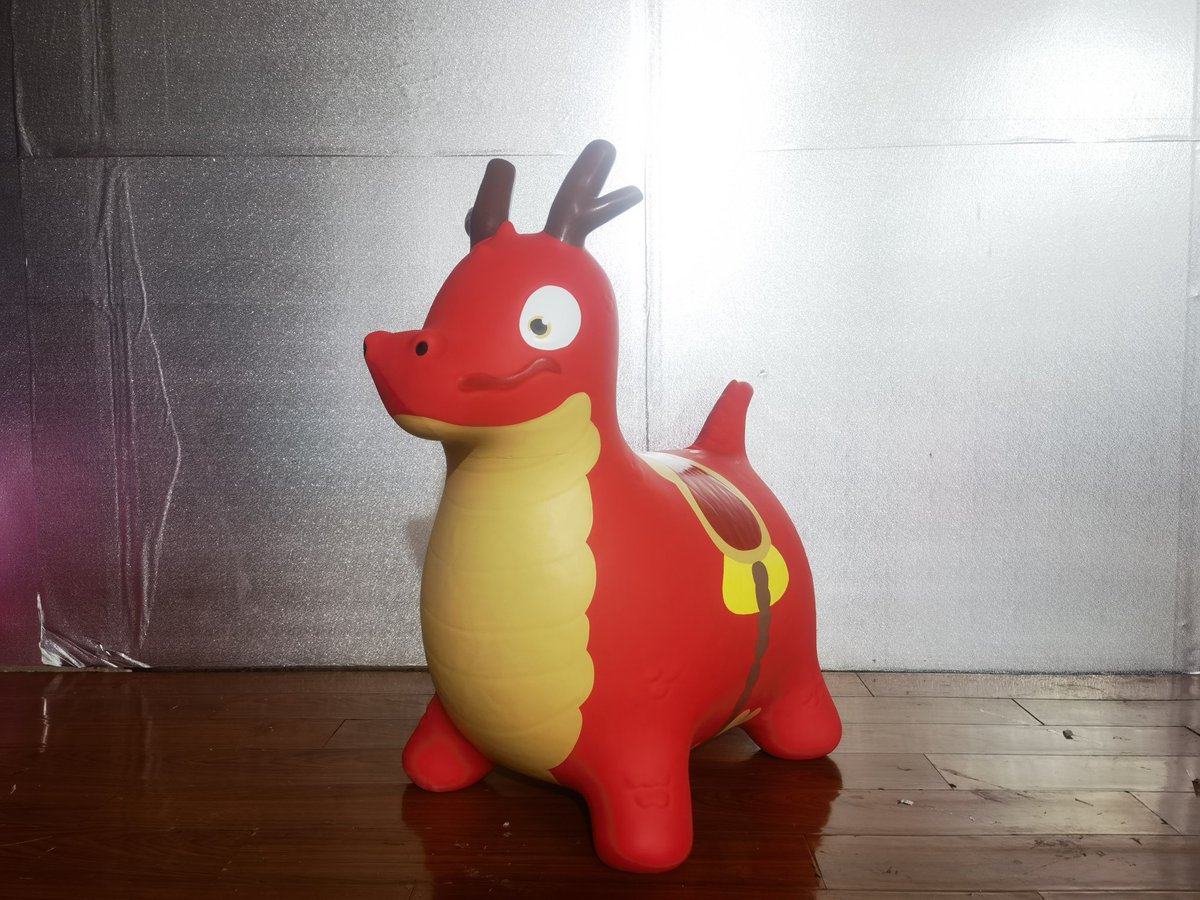 specktoys's tweet image. World's new LARGEST animal hopper. The REAL adult size in the market. Many years of research has come to this and now everyone can have one.

Preorders will open next year but we have a MOQ, retweets are very much appreciated! 

Pyon the Mythical Dragon
#pyontoy #inflatable