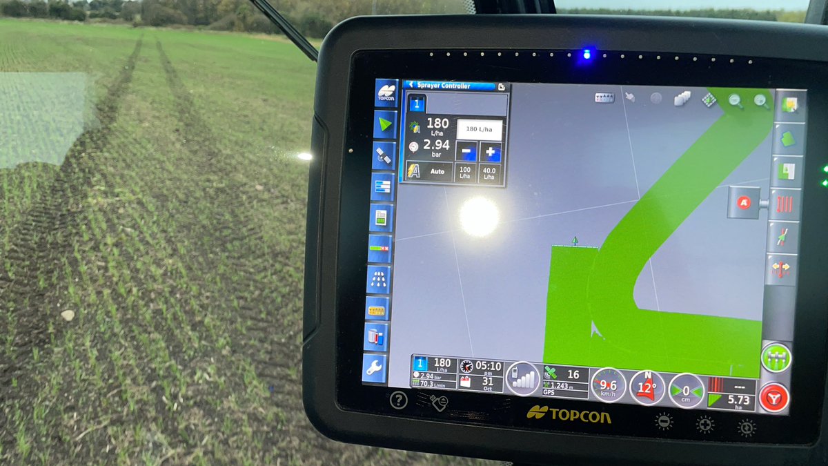 Dis- life Silica, Tri-kelp seaweed &amp; molasses going in winter wheat. Building plant resilience <a href="/ArableSam/">Samuel Deane</a> <a href="/NewGenAgri/">New Generation Agriculture</a>