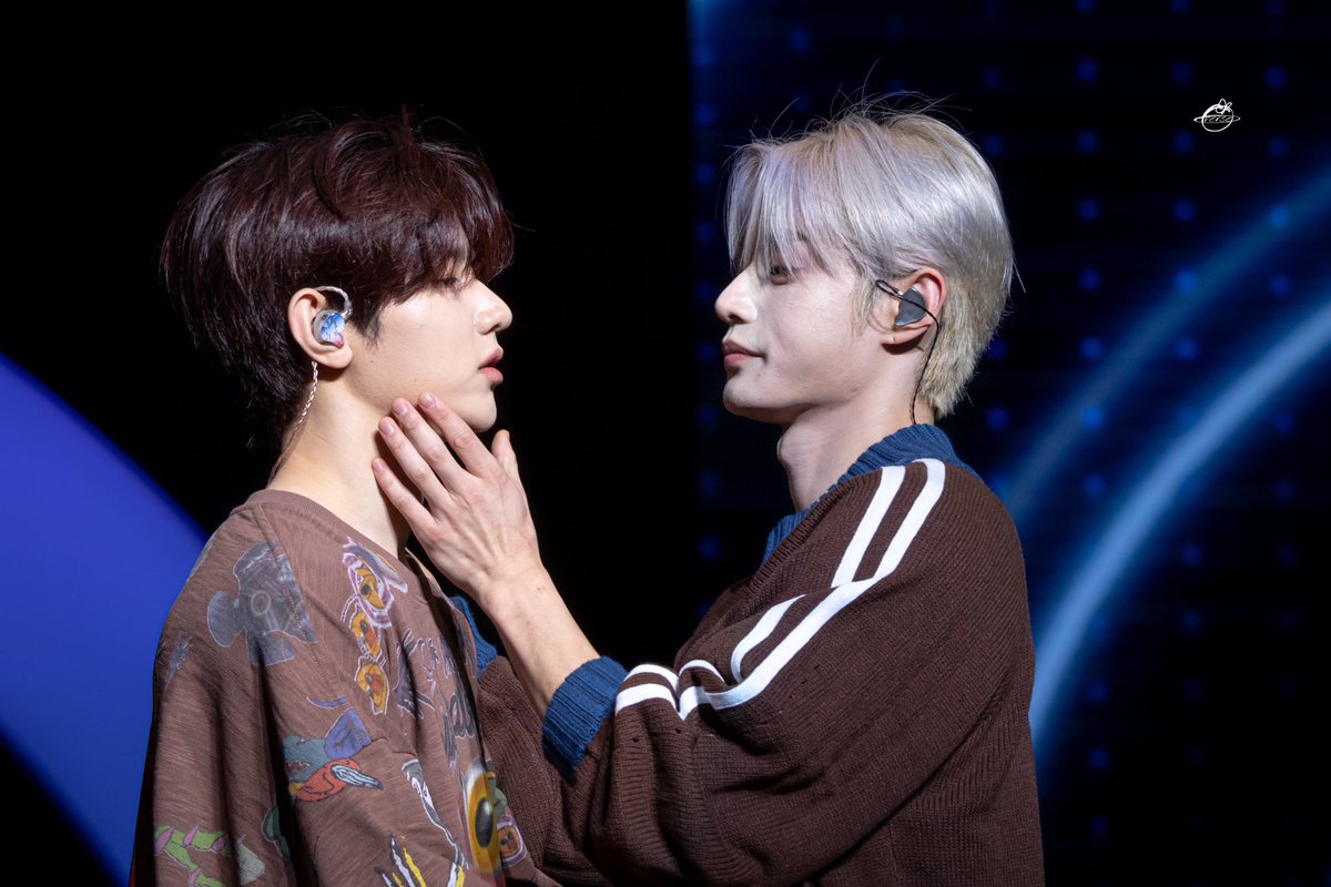 9800archive's tweet image. WHAT SHOULD I DO? WOONGHAO IS JUST TOO ADORABLE??!

#ZEROBASEONE #ZB1 #KimJiwoong #김지웅 #Zhanghao #장하오