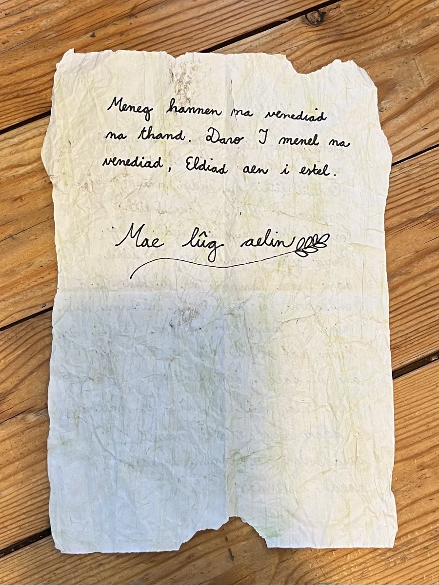 Kan internetmagie ons helpen? Mijn dochter (die stiekem ook een elf is) kreeg erg mysterieuze post. We gooiden de brief al in Google translate en vroegen de hulp van ChatGPT, maar daar kwam niet veel zinnigs uit. Iemand die hier iets van kan maken? 🧝🏻‍♀️