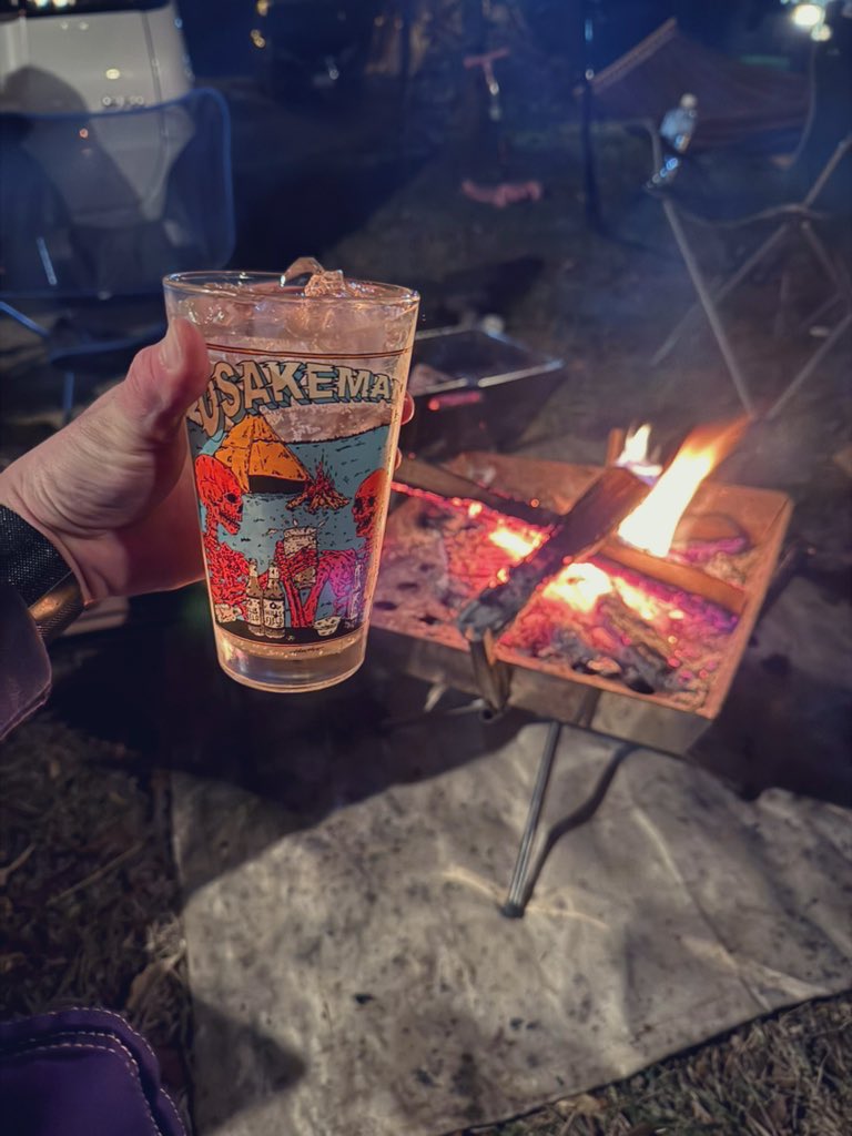 #初張テント
#1時間かかりました
#久しぶりです生きてます𐤔𐤔

嫁両親と義理弟夫婦でキャンプです🏕️
寒いばい𐤔𐤔