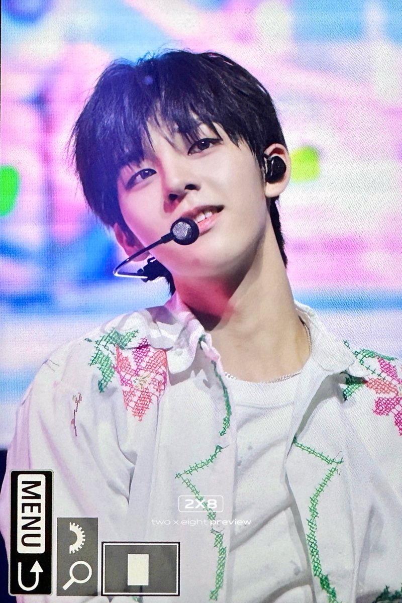 2x8_pin's tweet photo. 241103 프리뷰 (1) #김동윤 #KIMDONGYUN #드리핀 #DRIPPIN https://t.co/bItoopCLO6
