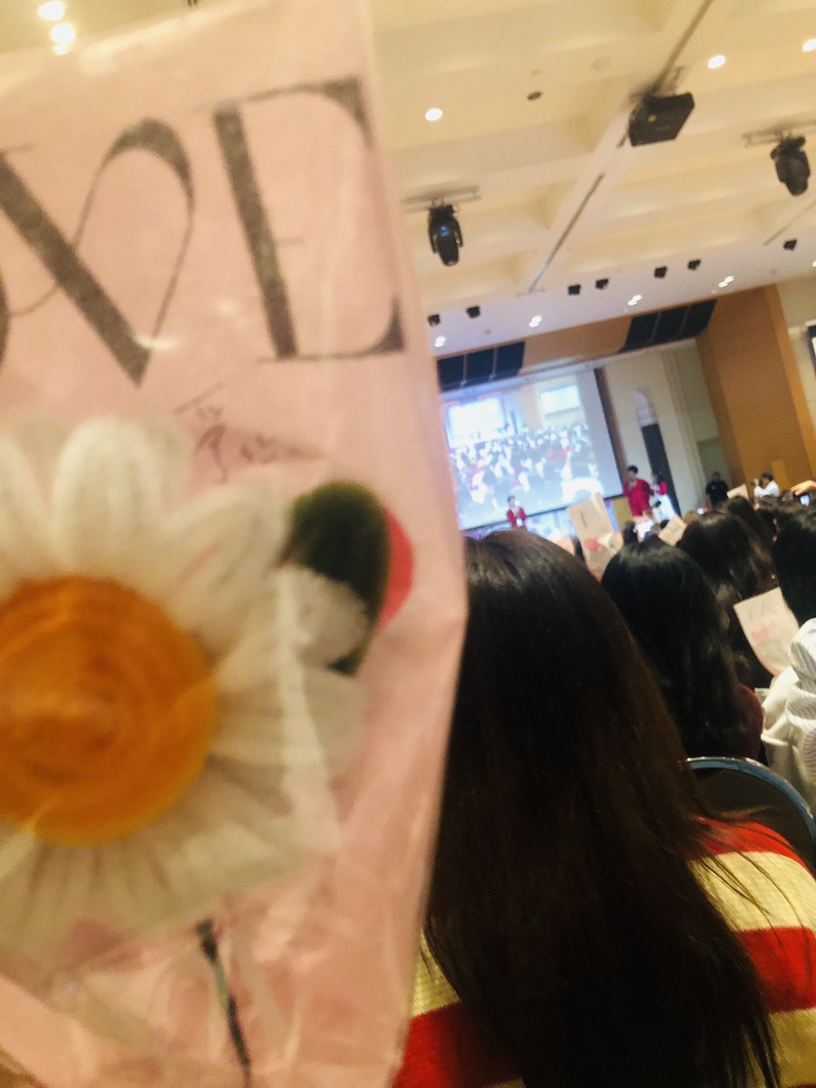 🌻 ชั้นจะติ่งจนกว่าจะหมดลมหายใจ tweet media