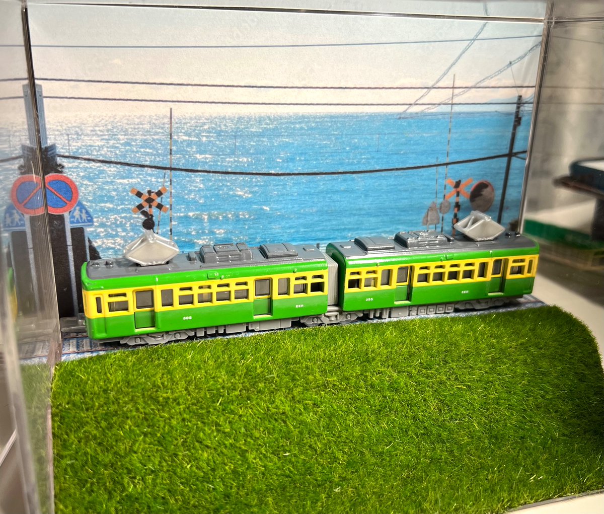 初めて鉄道模型、鎌倉高校前の踏切。