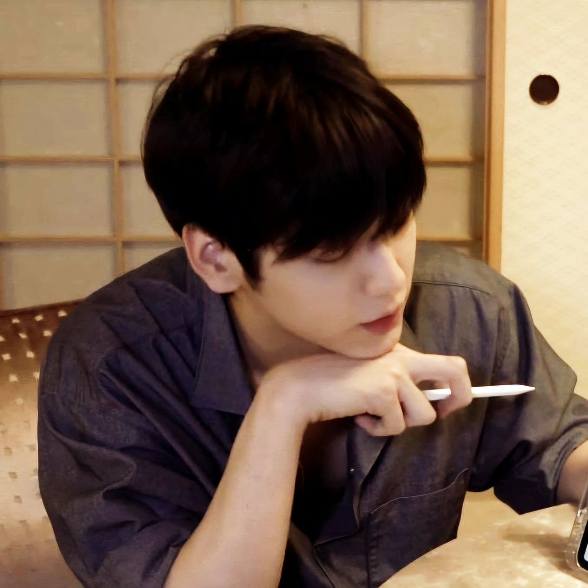 𝑇𝑖𝑔𝑎 𝑀𝑒𝑛𝑔𝑎𝑝𝑎.

"tapi aku udah siapkan tiga alasan mengapa penulis kayak kamu harus milih aku dan percaya,"

soogyu narrative au 🔞