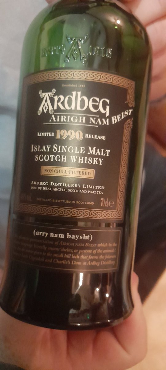 The other <a href="/Ardbeg/">Ardbeg</a> drams that I had on Thursday at the <a href="/HopVault/">The Hop Vault</a> were similarly top notch. Thanks tp my good mate @ardbaggie for supplying the bottles and talking through his passion for Ardbeg. All that for £30 - that's value at its very best. Bravo to all concerned