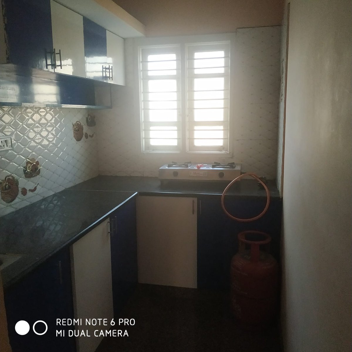 kubrastic's tweet photo. Looking for people for my 1bhk house with semi furnished in banglore HSR/Bommanahalli. Preferred office going people or married couple. 
Rent : 15k 
Deposite: 70k 
This is negotiable. Dm me for visits and exact location. 
@BangaloreRoomi 
@MIBangalore 
@fmrbangalore https://t.co/KBNJ8QXaPm