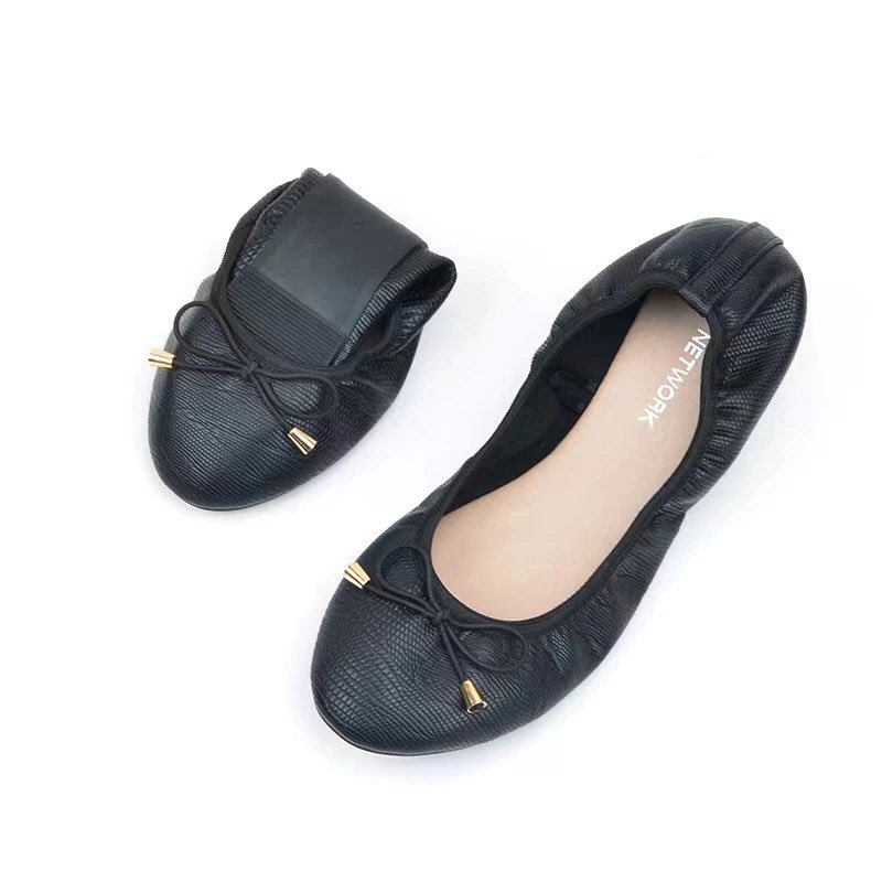 AyuFadanrangi's tweet photo. on shopee vs on meeee!!

flatshoes kesayangan aku, murah banget banget bangettt under 100k!🤩 kualitasnyaa 🌟🌟🌟🌟🌟 ini kokoh bgt guys, aku pake tiap hari😭 

https://t.co/tQARisMruY https://t.co/2rzvKMGRt5