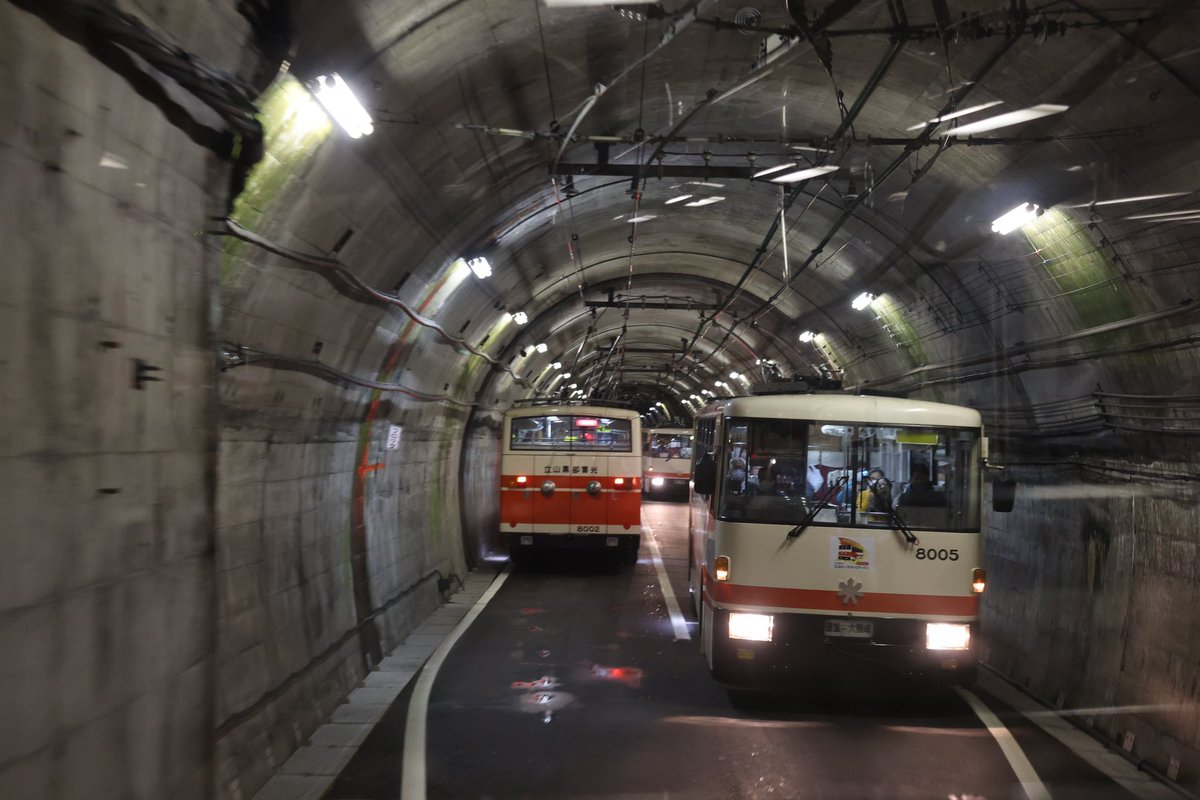imaimaimaz's tweet photo. トロリーバス🚎初乗車 https://t.co/kQADMYb1xs