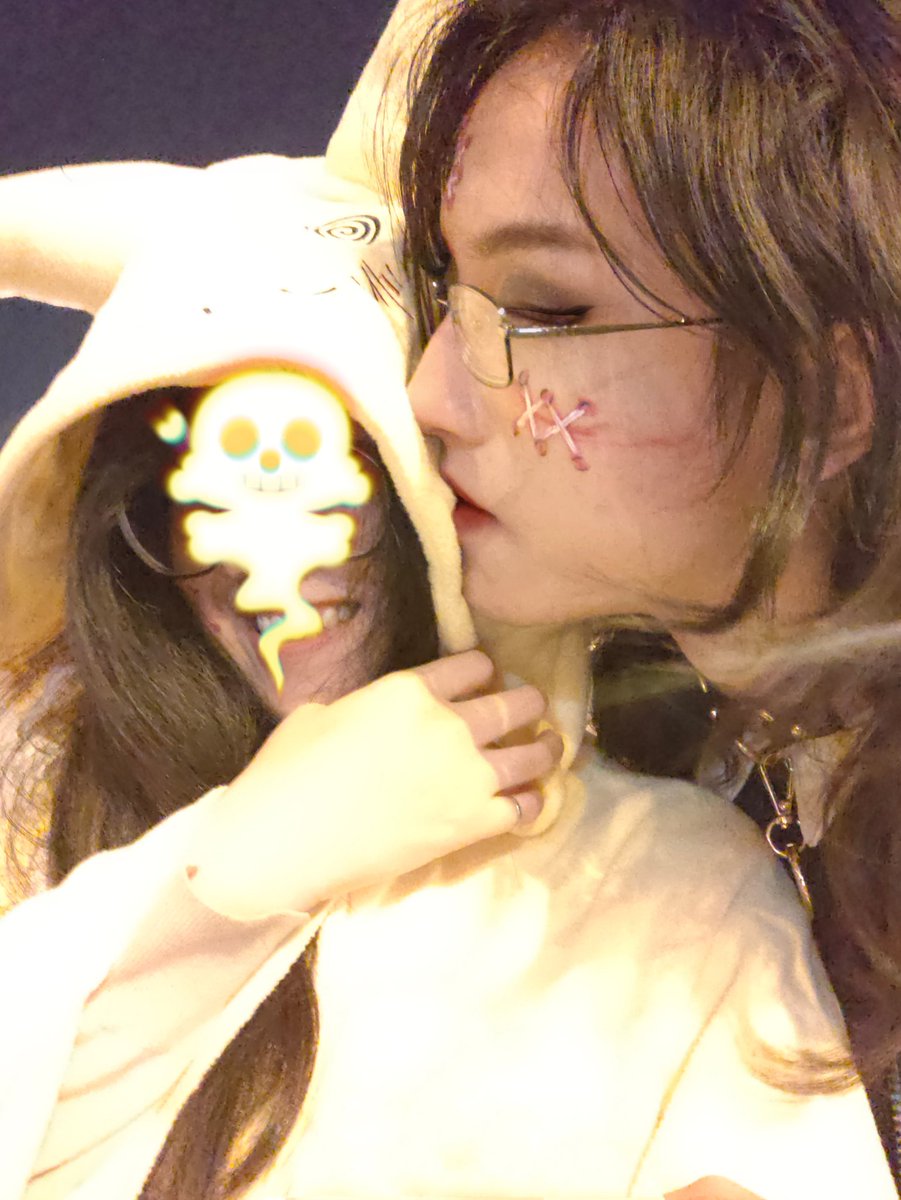 SevhimeH's tweet photo. 是一只谜拟Q～
和我的女仆小狗～ https://t.co/qtxJmBuPq3