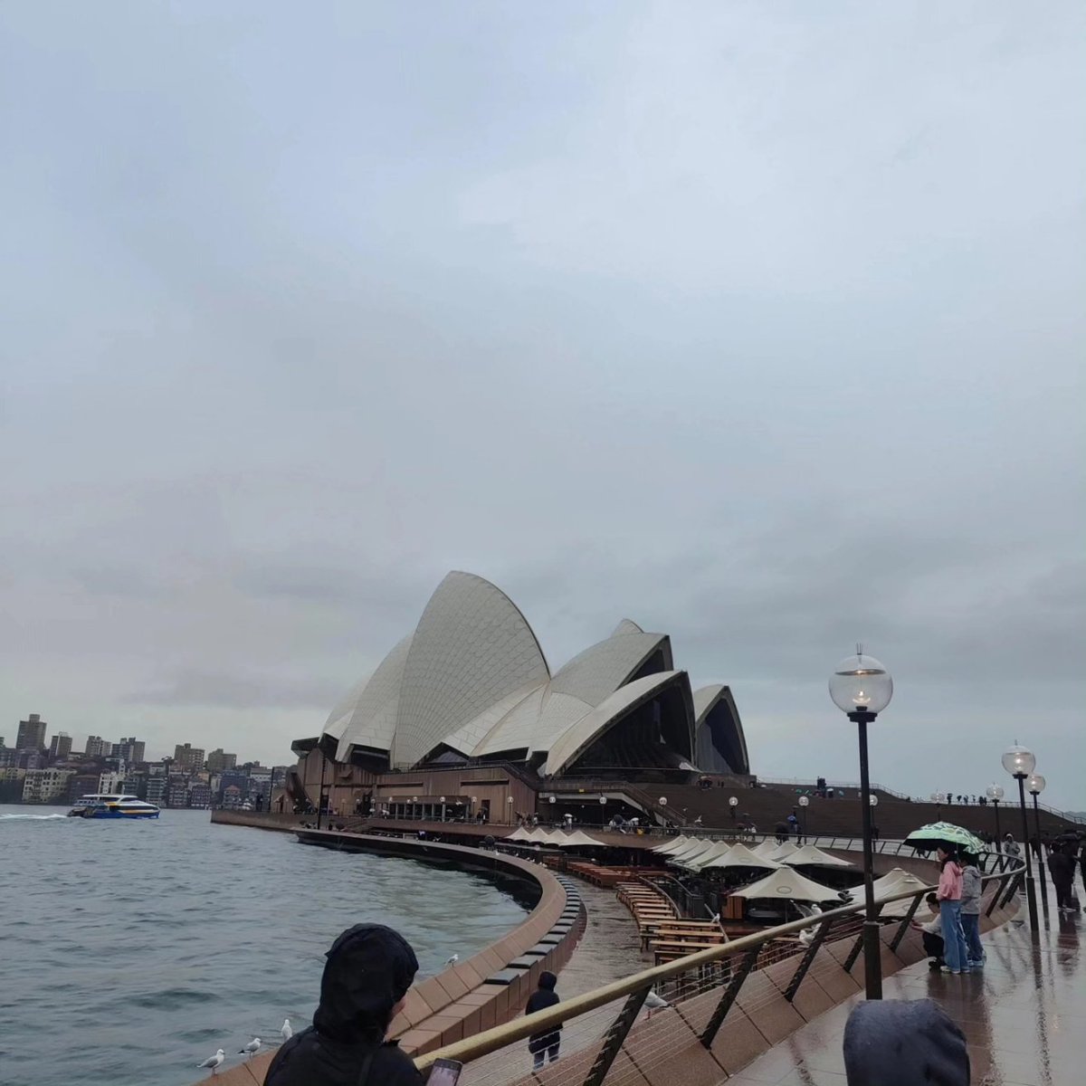 AnthonyTotten1's tweet photo. Sydney Take 1 Part 1 Action!
Harbour bridge, museum, The Matrix filming locations, and Sydney Opera House https://t.co/EsuVkZvfmZ