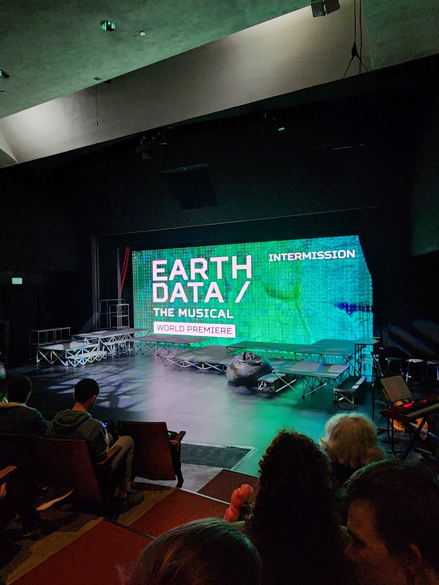 christine656's tweet image. So proud 😃 #Caltech