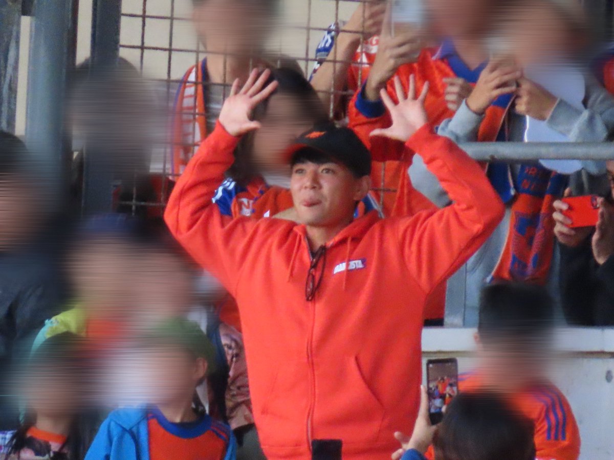 my__hytyfs's tweet image. サポーターに紛れてダニーロのポーズ真似してるのかわいすぎる૮⁔. ̫ .⁔ა

 #橋本健人 
 #albirex