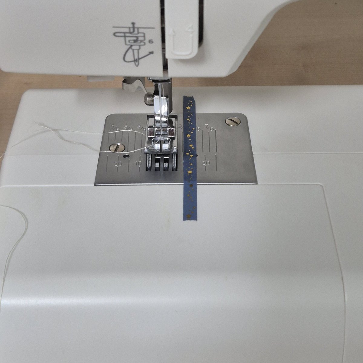 라인을 이렇게 붙여두면 보빈은 어떻게 꺼내려고?