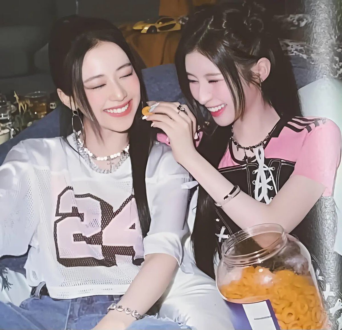 ชอบบบบบนะคะ รุ่นพี่ @hi5xruka 😻