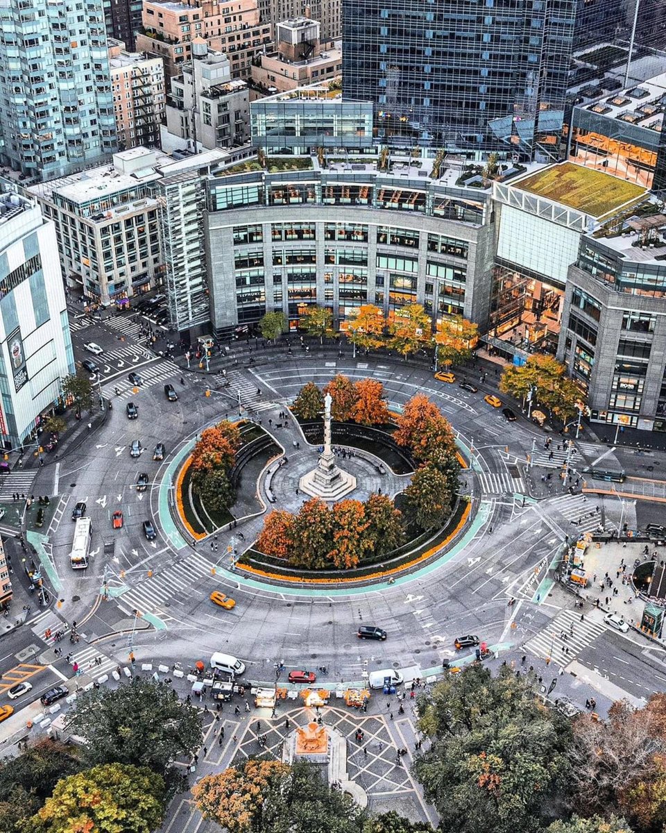 PrettyCitiesX's tweet image. The Columbus Circle, New York