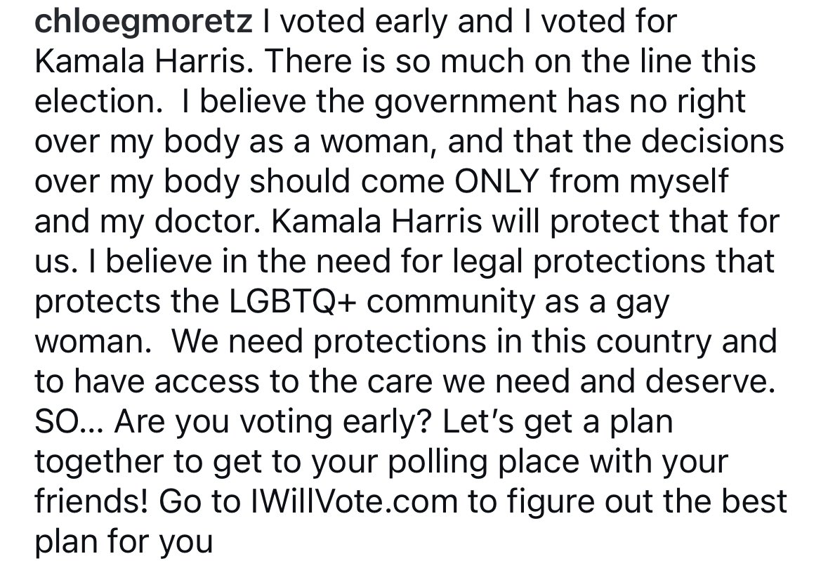 사람들아 집합해라, 클로이 모레츠가 (내 기억이 맞다면..?) 오피셜하게 레즈비언으로 커밍아웃 했다!! 그리고 카멀라 해리스한테 사전투표 했다면서 투표 독려함!! 개멋있다!! (미국 대선 제발… 🙏🏼)