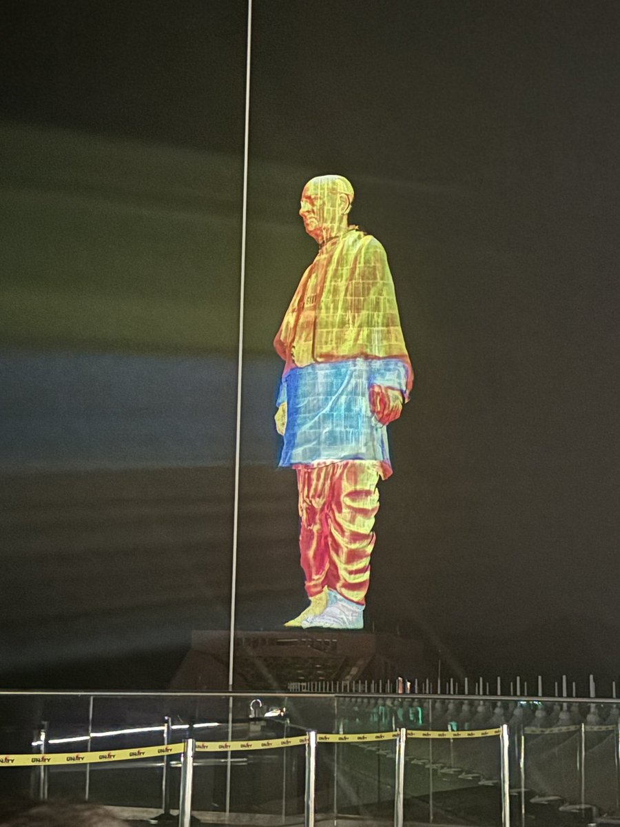 sumitthakurir's tweet photo. Statue of unity 
Always a great fun to visit this wonder of
Modern India #statu_of_unity https://t.co/6c5QBQs1W0