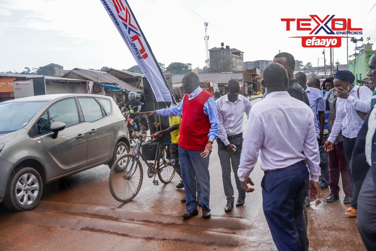 TexolEnergies's tweet photo. Texol Efaayo! A Recap of Our Community Safety Initiative in Katwe as we put up streetlights and built humps in Katwe, a testament to Texol's commitment to community development and safety. #texolefaayo #texolishere #reliabilityredefined https://t.co/eXlcys4DTt