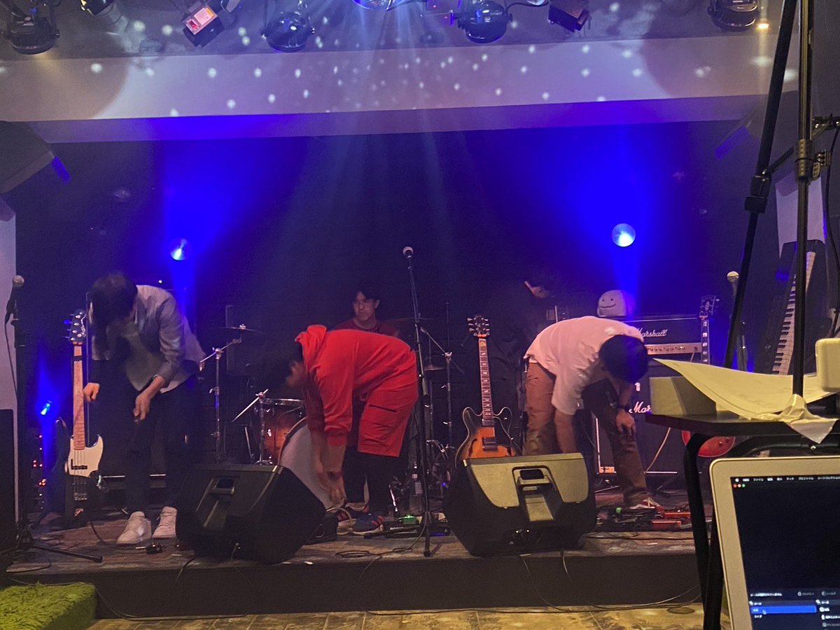 ryu_otu's tweet photo. 昨日はありがとうございました！
全力でライブすることが出来ましたよ！😎

セトリ
1.演奏力が上がらない
2.ジャンプ
3.バースデーソング
4.それは、つまり、浮気
5.君の応援歌

でした！

またお会いしましょう！😎 https://t.co/qKqKKHKlGs