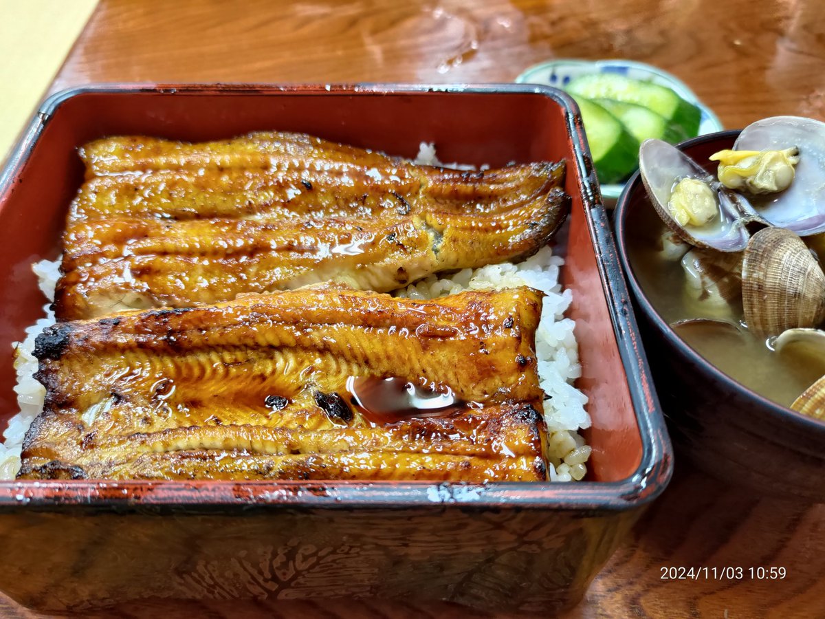 #そめや
うなぎは美味しいね。