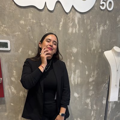 XimenaZavala95's tweet photo. #NuevaFotoDePerfil https://t.co/kKjdFm4tyR