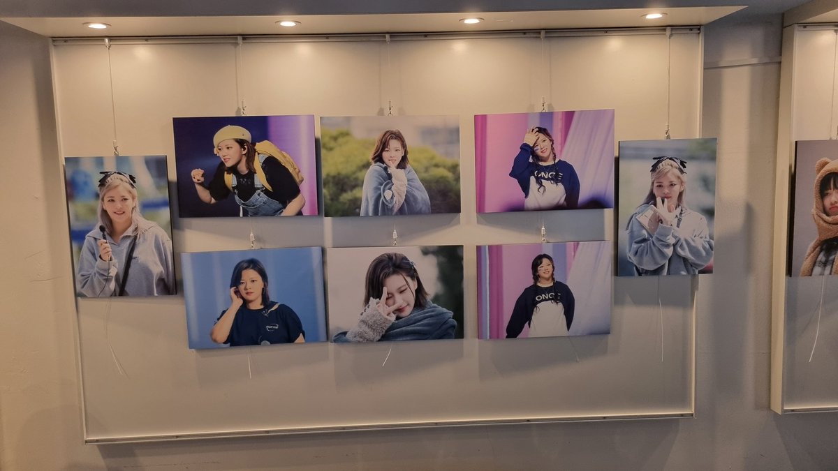 정연이 카페 예쁘게 정성들여 꾸며두신 것들 
덕분에 구경 잘하고 갑니다.

#HAPPY_JEONGYEON_DAY
#NOVEMBER_FIRST_LOVE