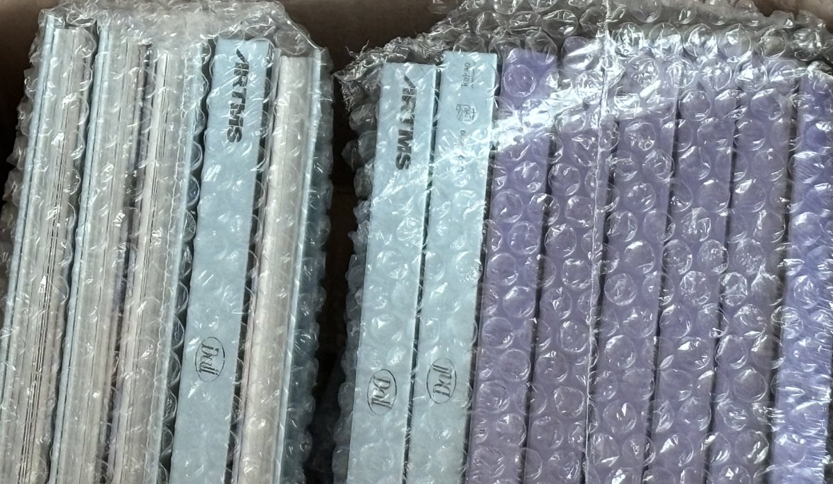 yangdoaxx's tweet photo. 아르테미스 dall 미개봉 앨범 양도합니다 

13ea = 19,000 all in 택포 1.9

 wts artms unopened sealed album 양도 포카 https://t.co/tdGW9yCNMA
