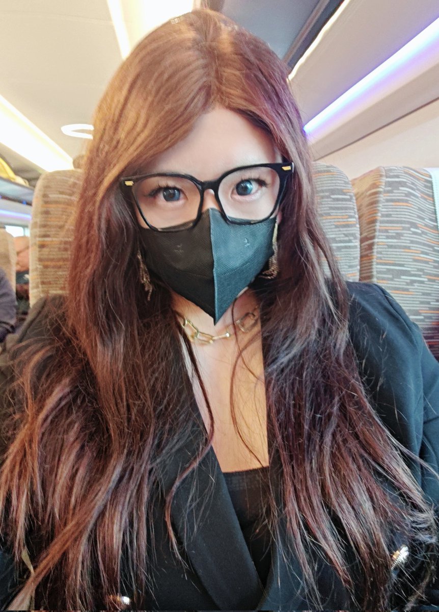纹身贴擦了就清纯多了。下一站去哪儿呢？🤔 https://t.co/x8BKGFV0JU