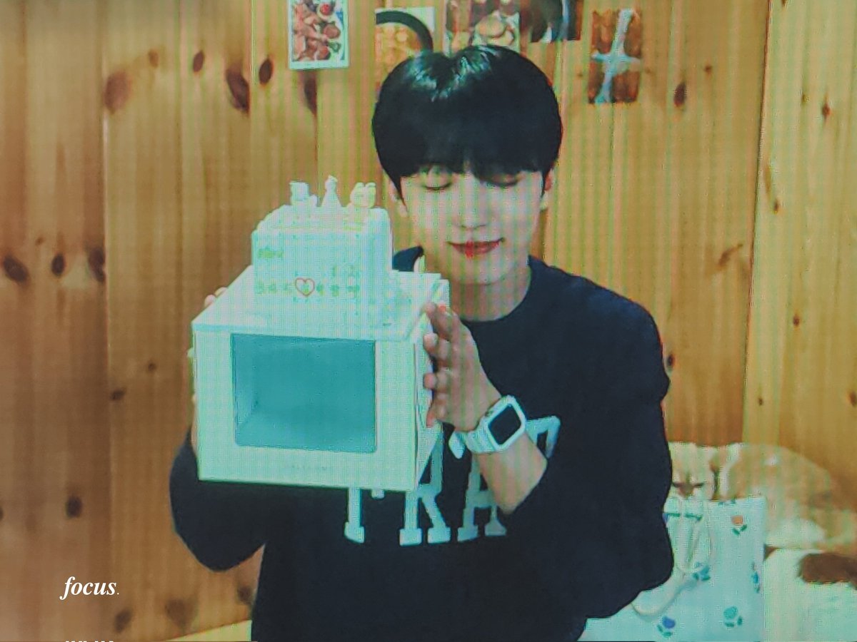 focusonyoul's tweet photo. 💝 https://t.co/bBvRebxI48