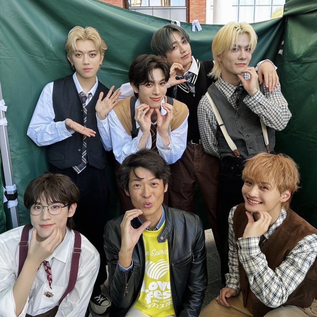 lovefesnagasaki's tweet photo. 🌈DXTEENトーク＆ライブ
at.アミュプラザ長崎 かもめ広場

#DXTEEN の皆さま
ありがとうございました🙌

まさかメンバーの大久保波留さんが小学生の時、KTNの吉井さんに抱っこされていたなんて…🫢

この後19:05頃〜
DXTEENはLovefes LIVE
長崎水辺の森公園メインステージにも登場です！

#Lovefes2024 https://t.co/EOx0kPQaB8