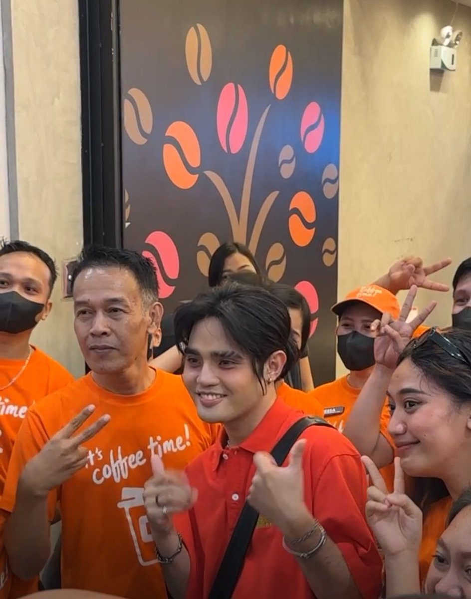 DianaPrince_818's tweet photo. My ghaaaad Olbap bat ang pogi

NASA BUTUAN SI OLBAP
MEET AND GREET PABLO
@imszmc #PABLO
#PABLOsaMindanao
#PABLOinDDButuan https://t.co/0tqVdCrq02